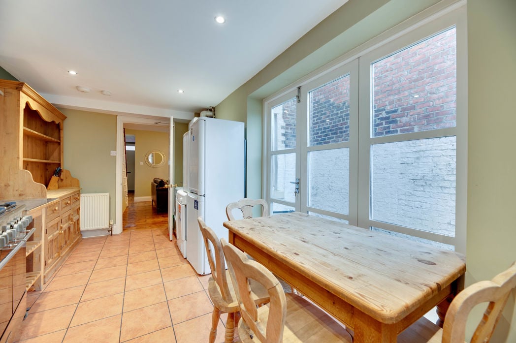 Property image 8 of 23