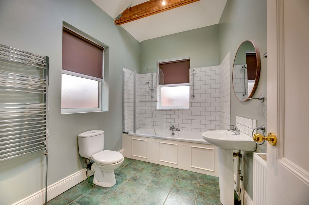 Property image 9 of 23