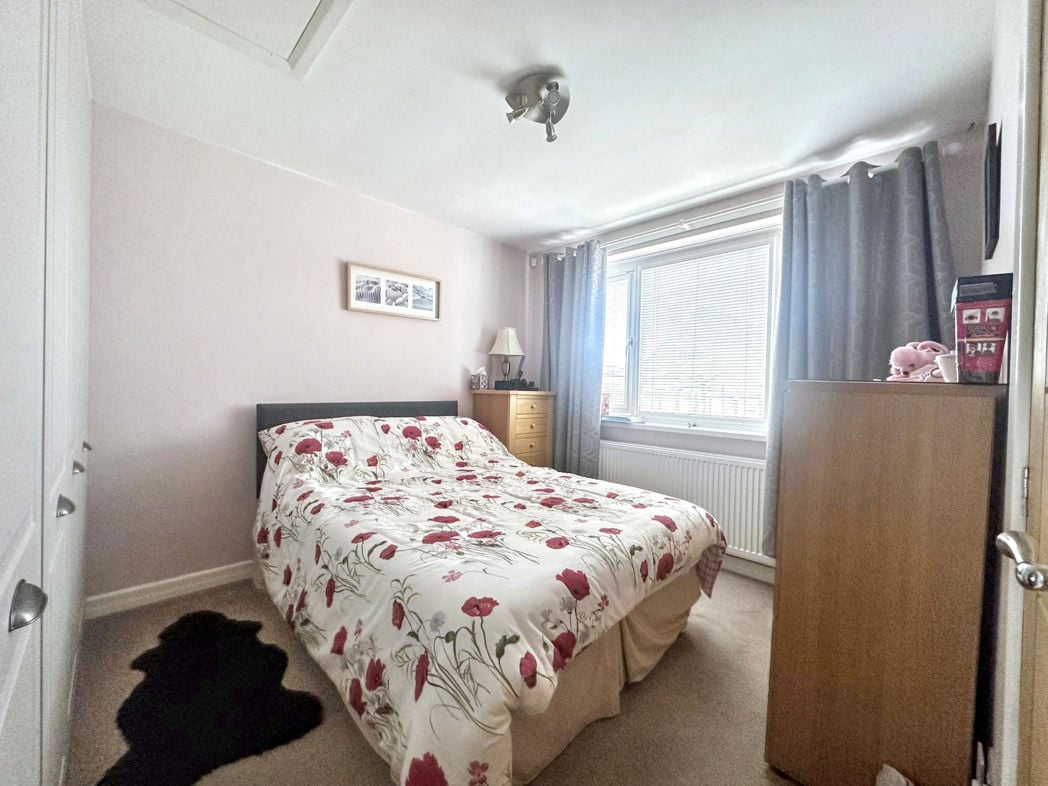 Property image 8 of 14