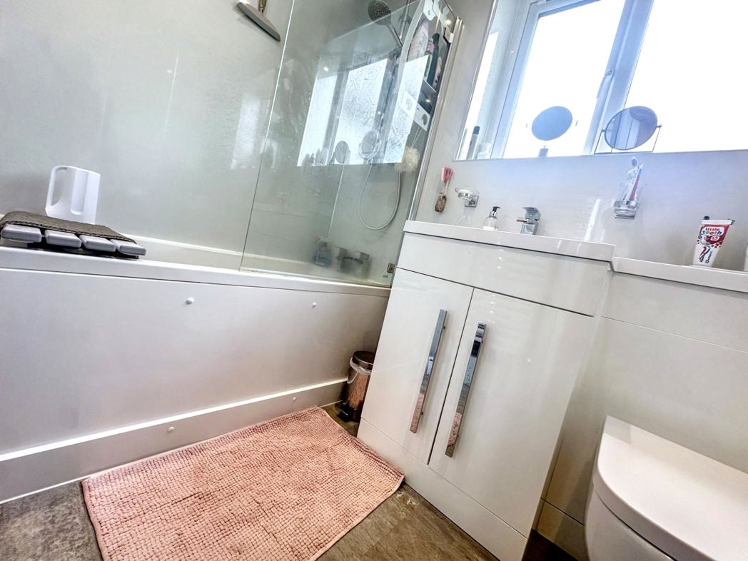 Property image 10 of 14