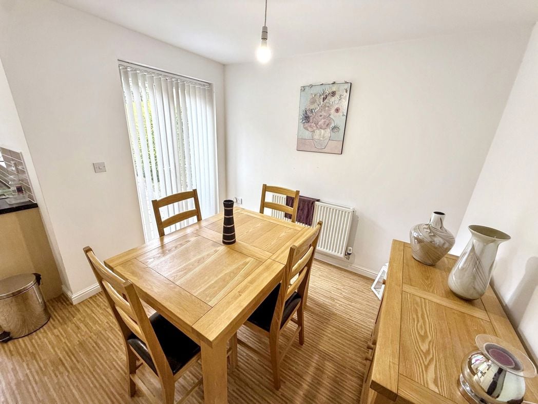 Property image 6 of 16
