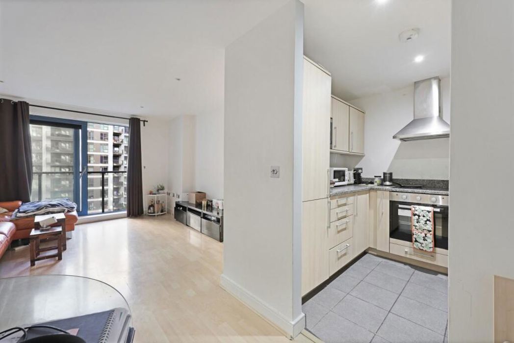 Property image 4 of 18