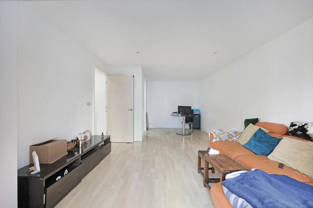 Property image 5 of 18