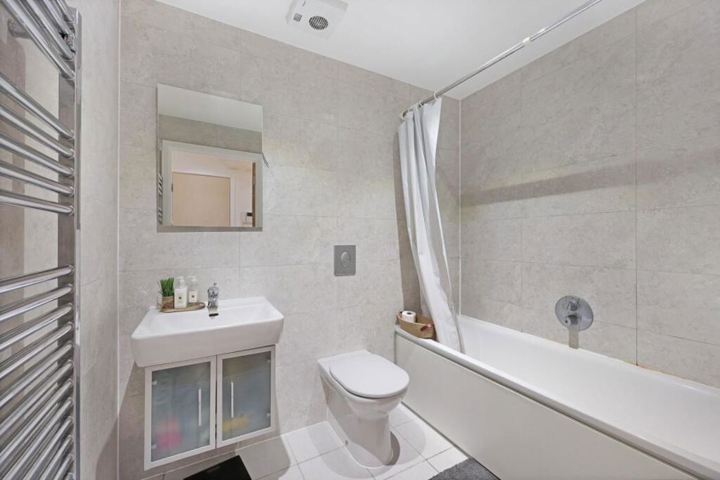 Property image 7 of 18