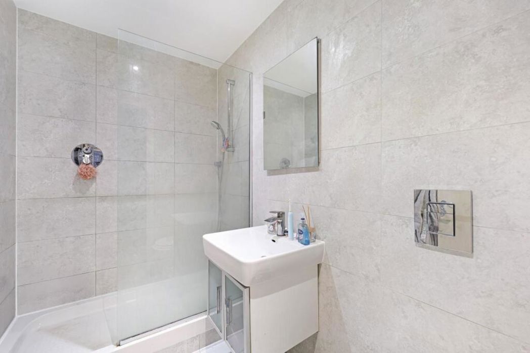 Property image 10 of 18
