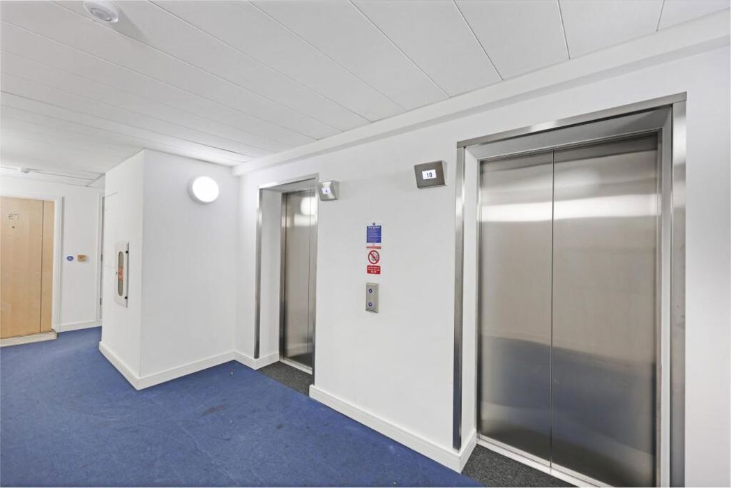 Property image 16 of 18