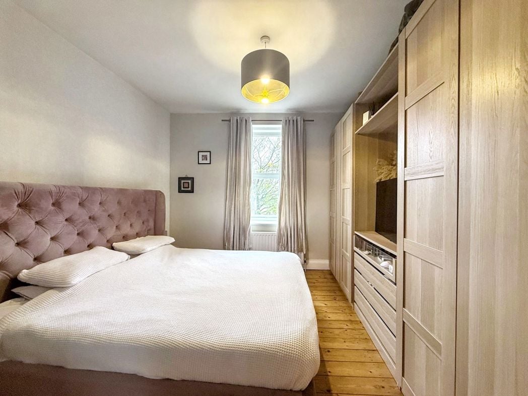 Property image 6 of 9
