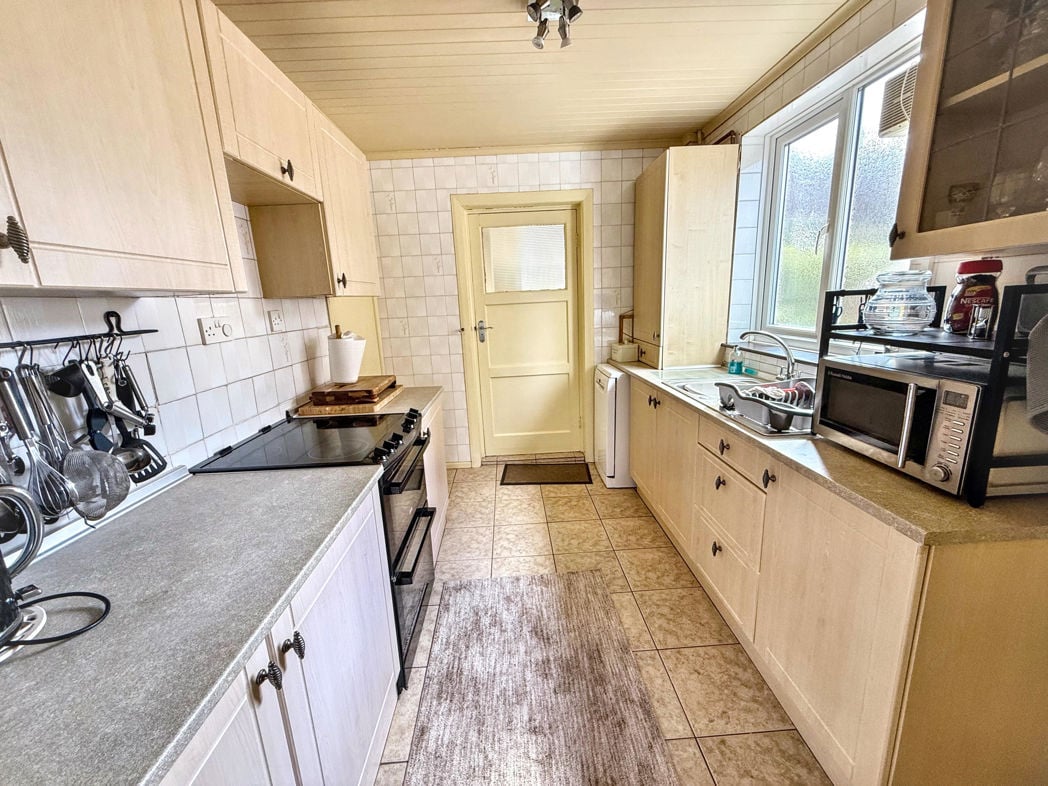 Property image 5 of 12