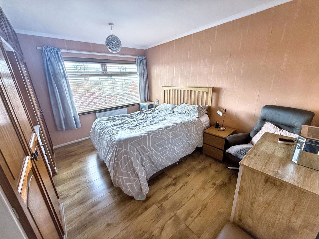 Property image 7 of 12