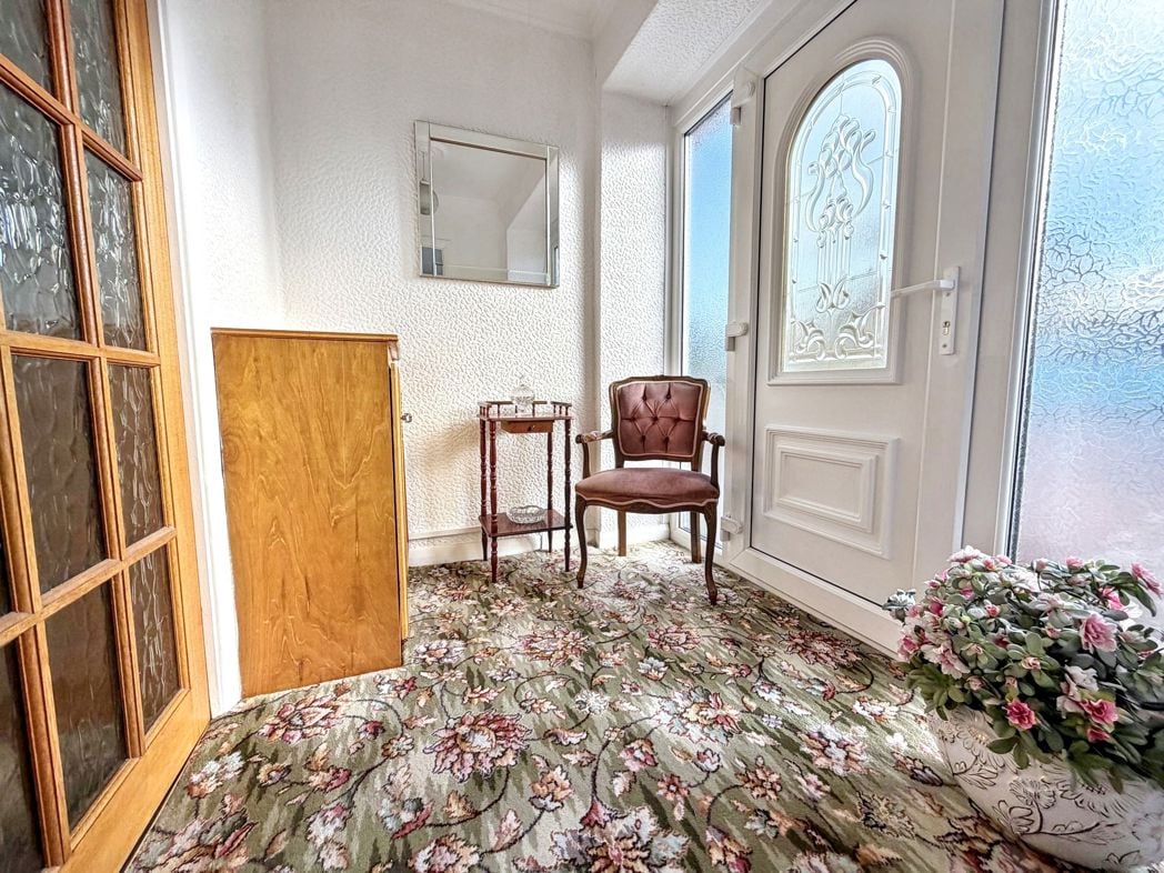 Property image 4 of 17