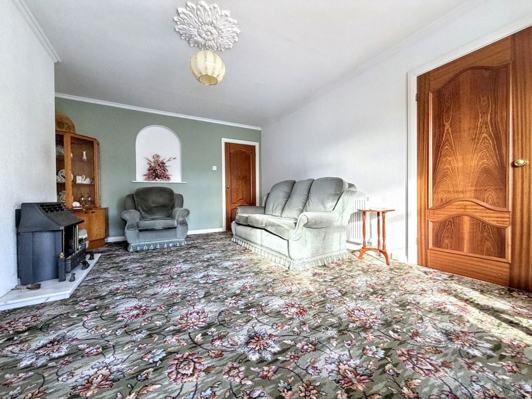 Property image 5 of 17