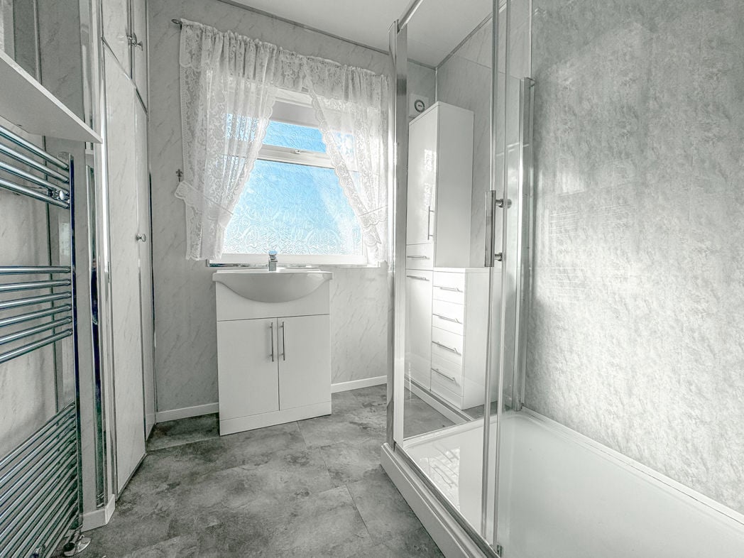 Property image 17 of 23