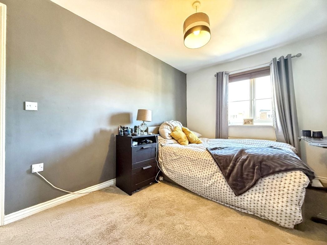 Property image 25 of 40