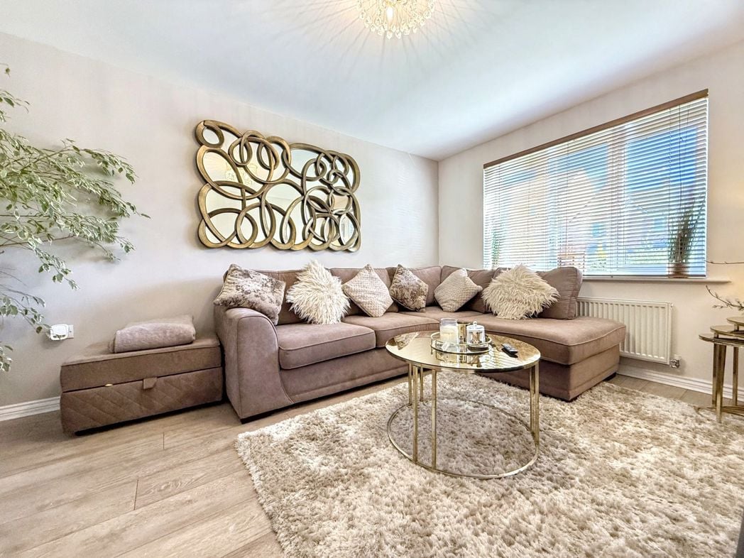 Property image 16 of 40