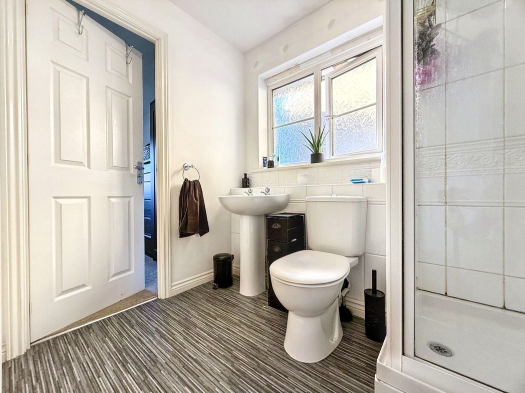 Property image 28 of 40