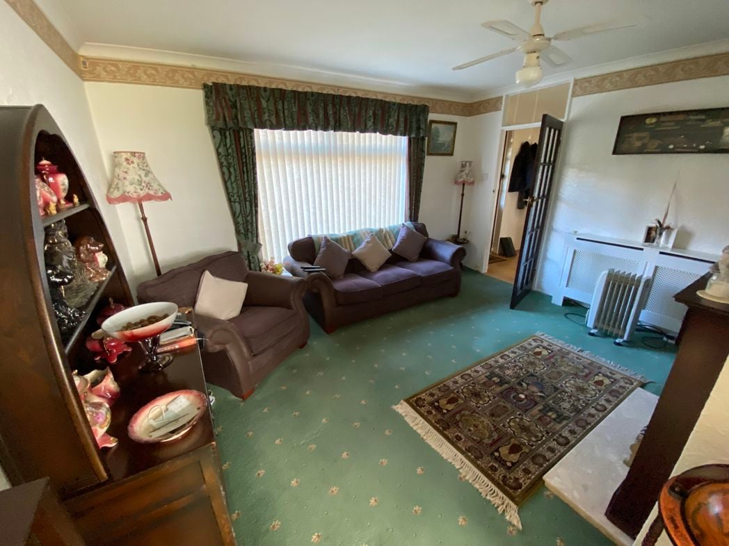 Property image 2 of 13