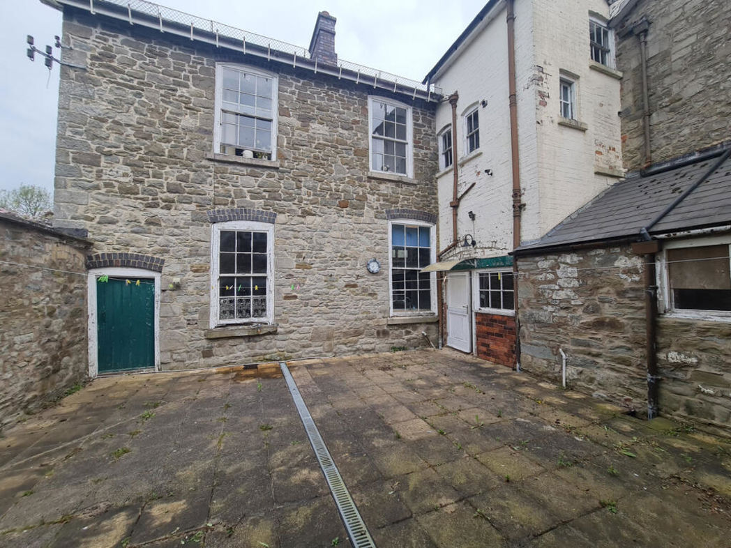 Property image 5 of 48