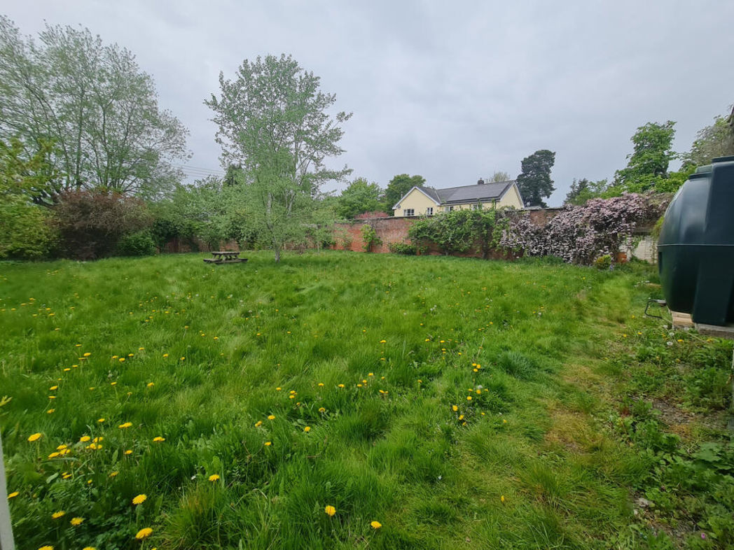Property image 8 of 48