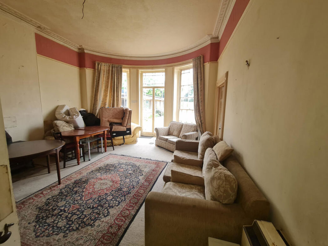 Property image 11 of 48