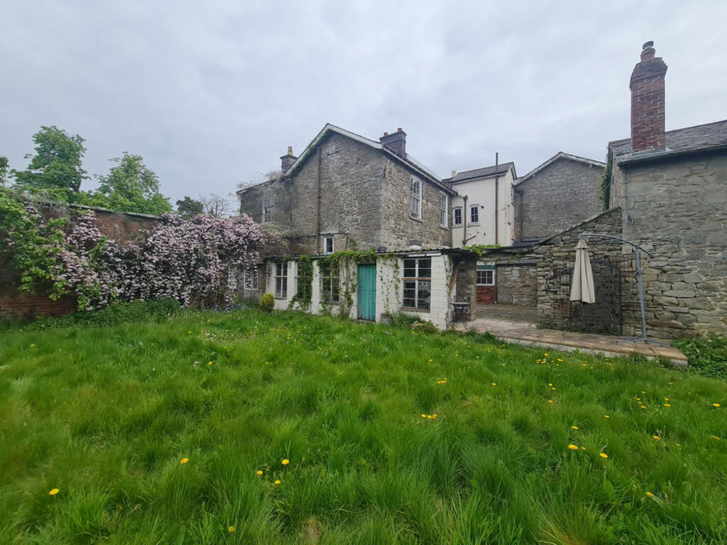 Property image 15 of 48