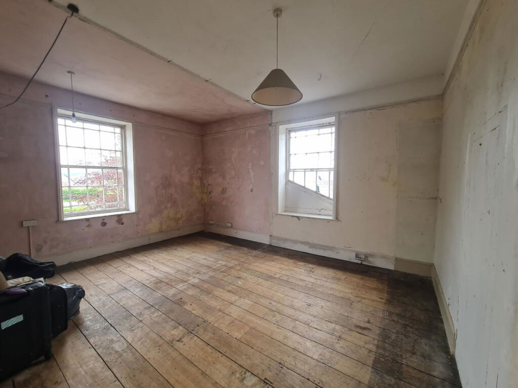 Property image 16 of 48