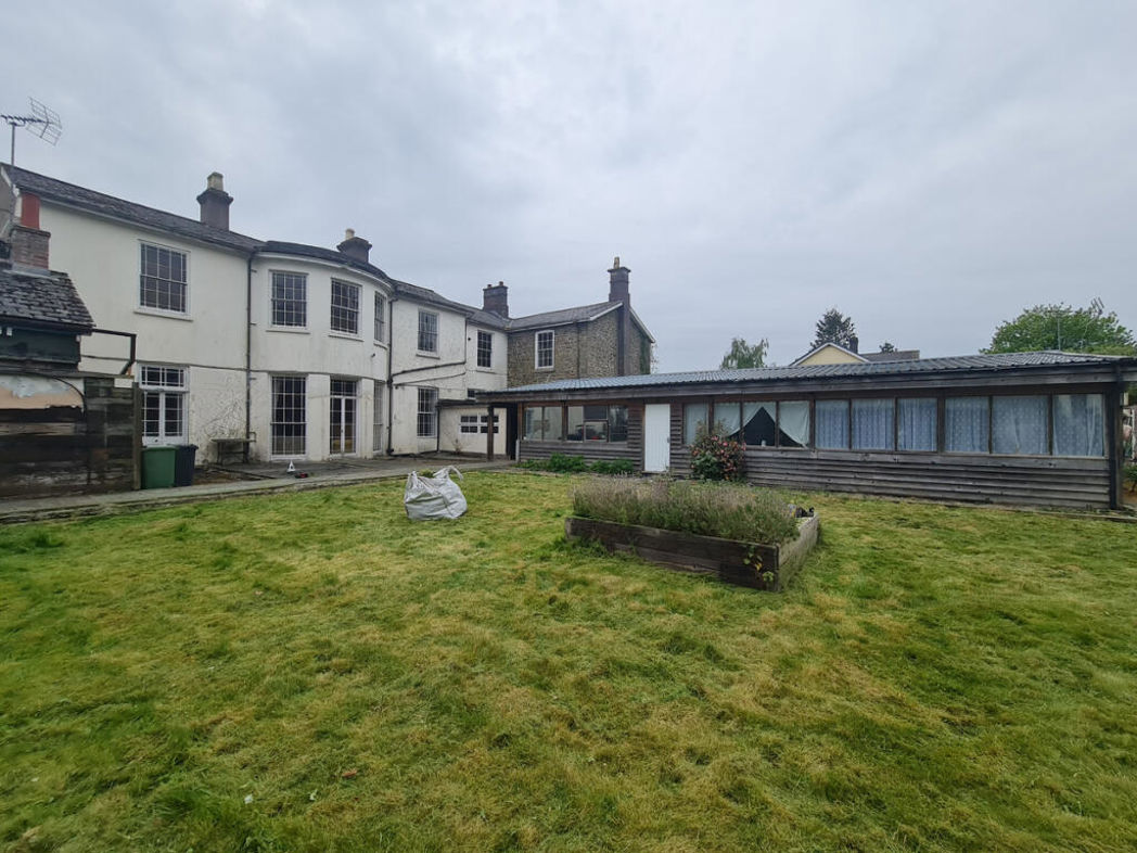 Property image 18 of 48