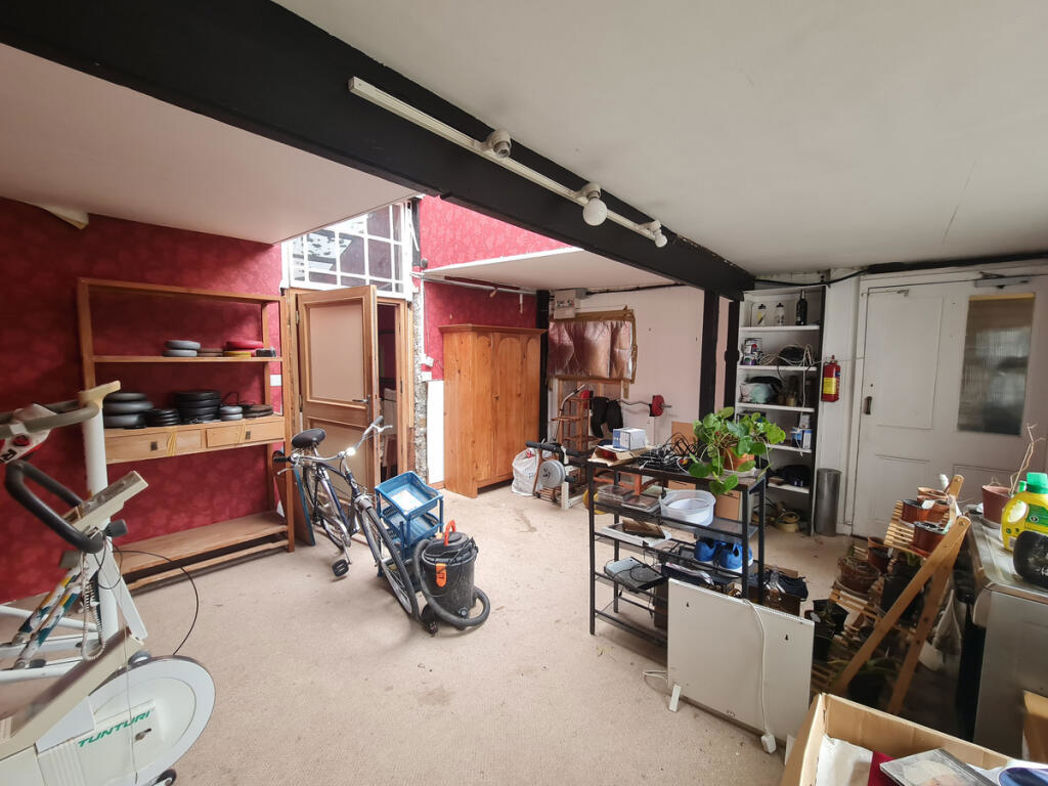 Property image 19 of 48