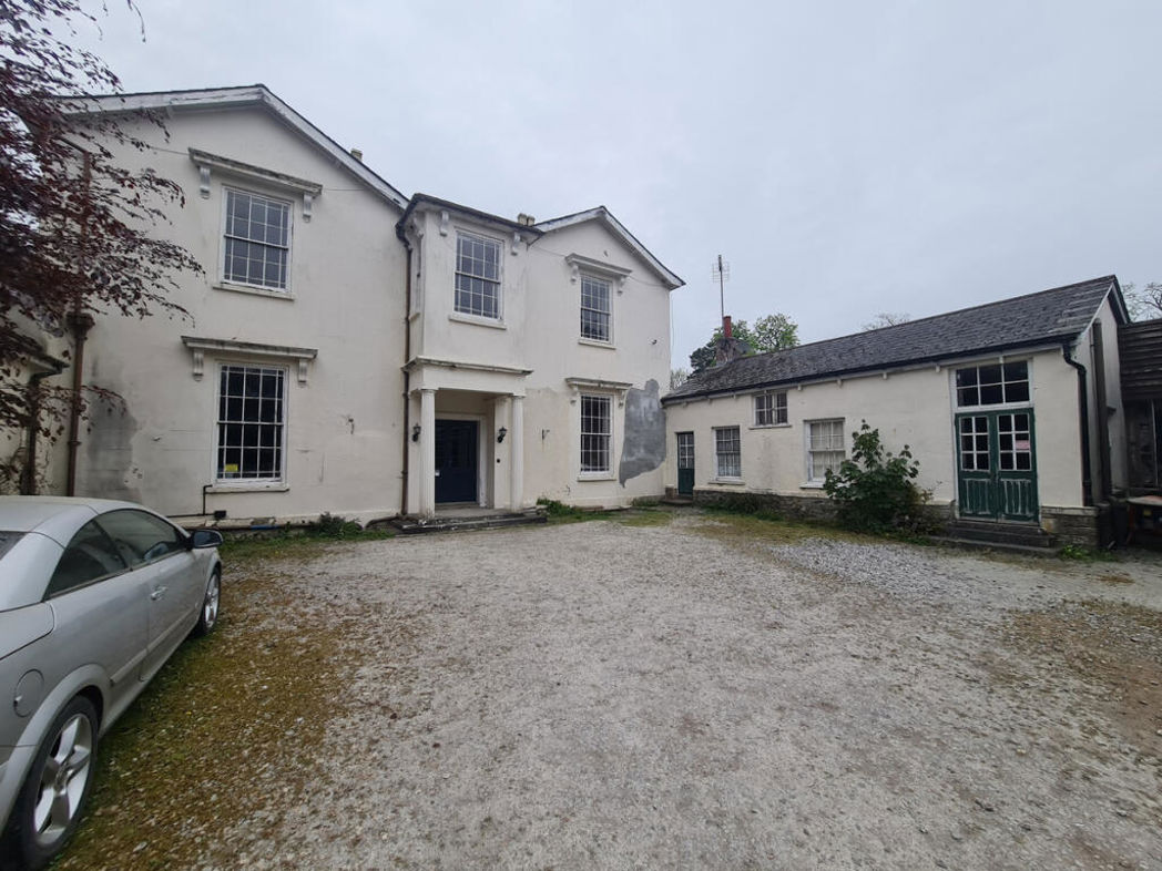 Property image 21 of 48