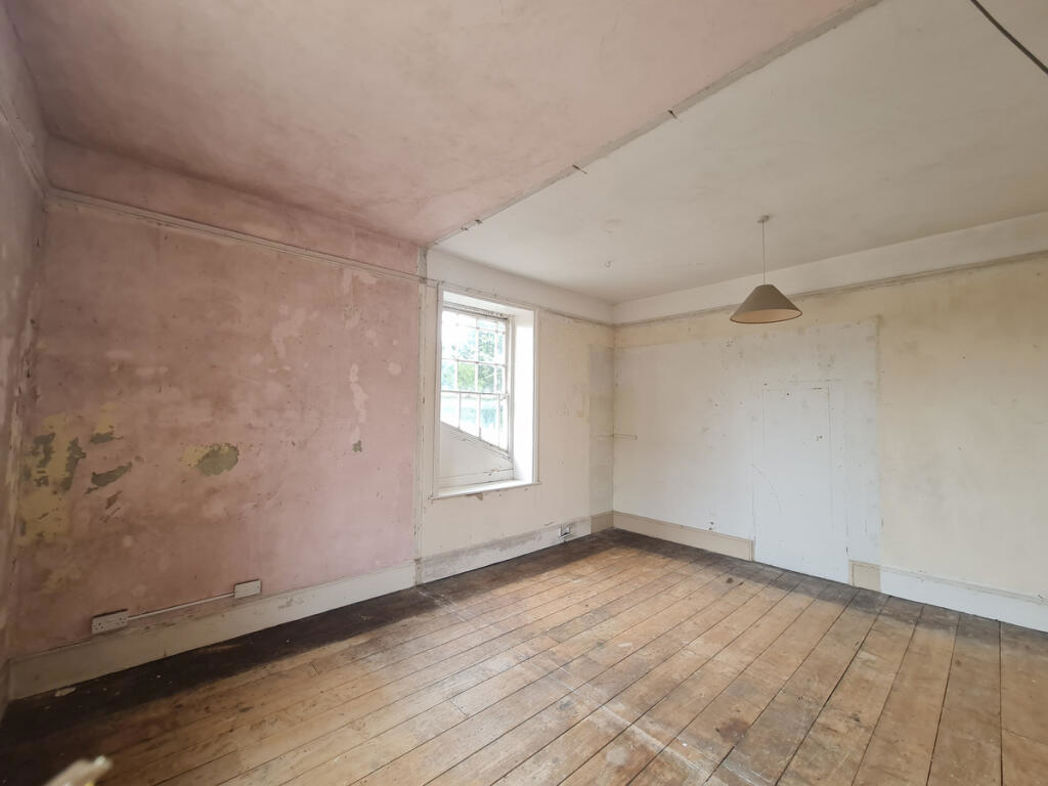 Property image 22 of 48