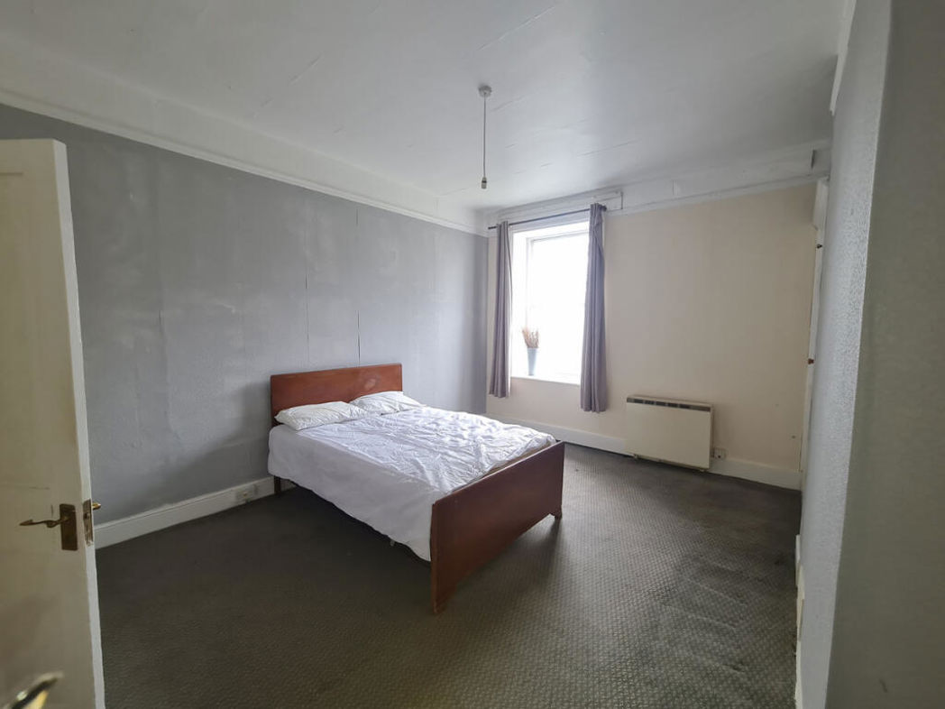 Property image 28 of 48