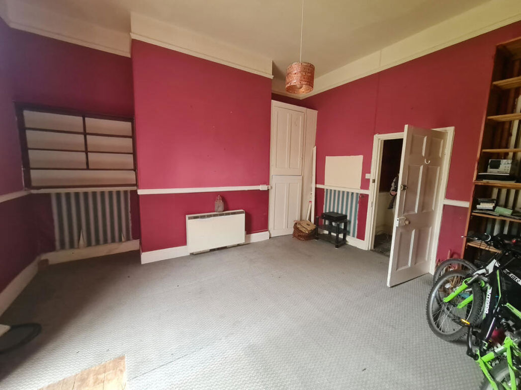 Property image 29 of 48