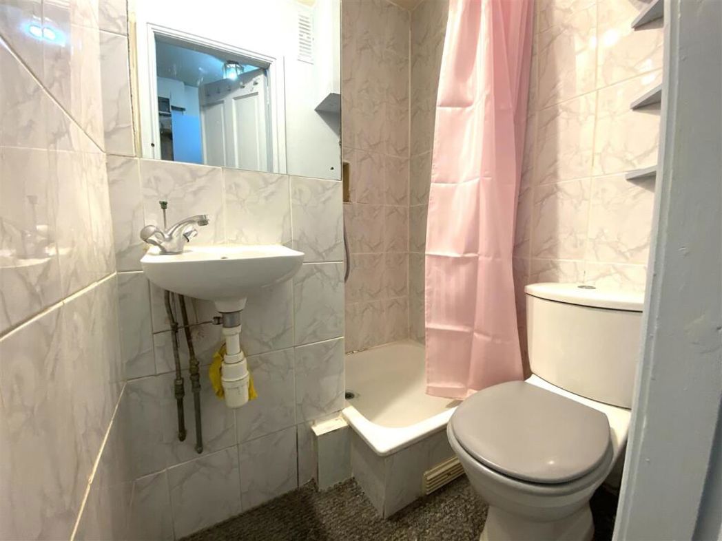 Property image 6 of 13