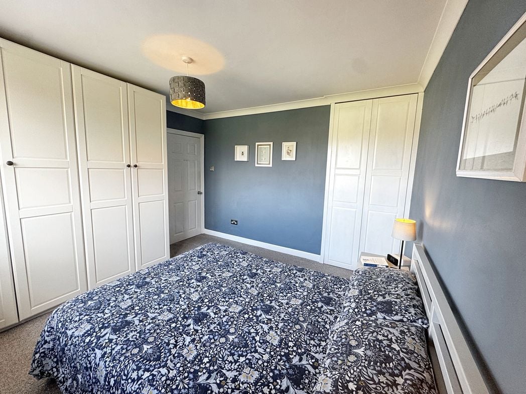 Property image 13 of 19