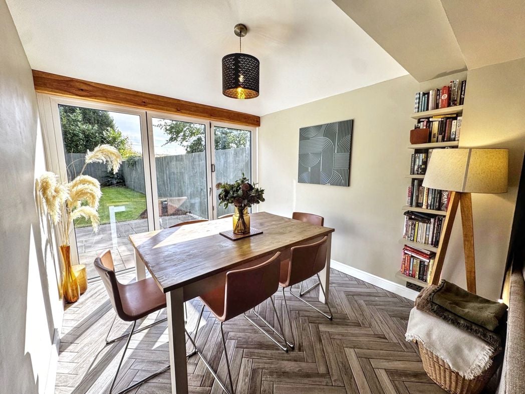 Property image 6 of 19