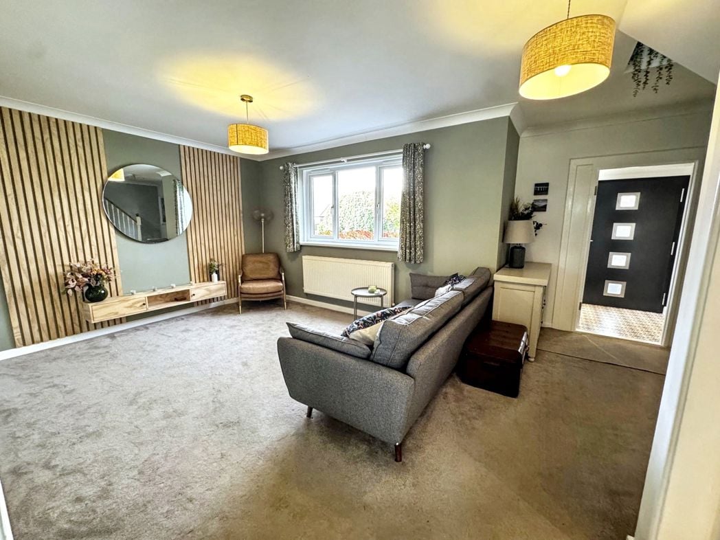 Property image 4 of 19