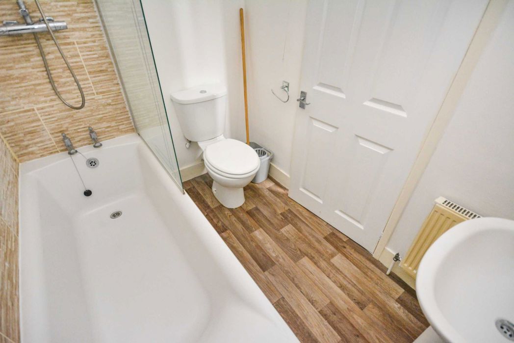 Flat 5 - 11, Margate, Kent, CT9 1RX