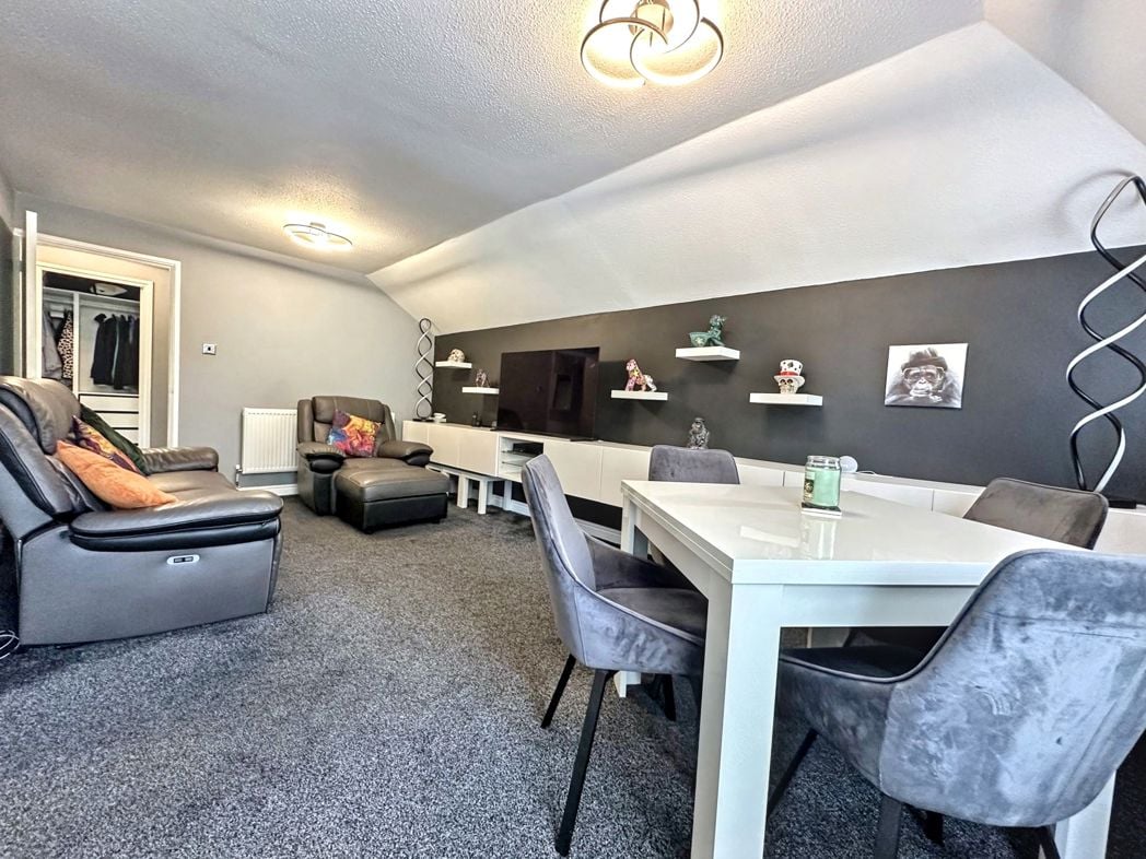 Property image 1 of 9