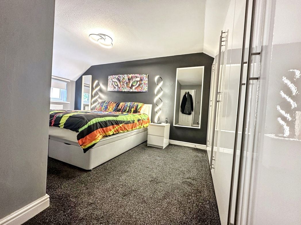 Property image 4 of 9