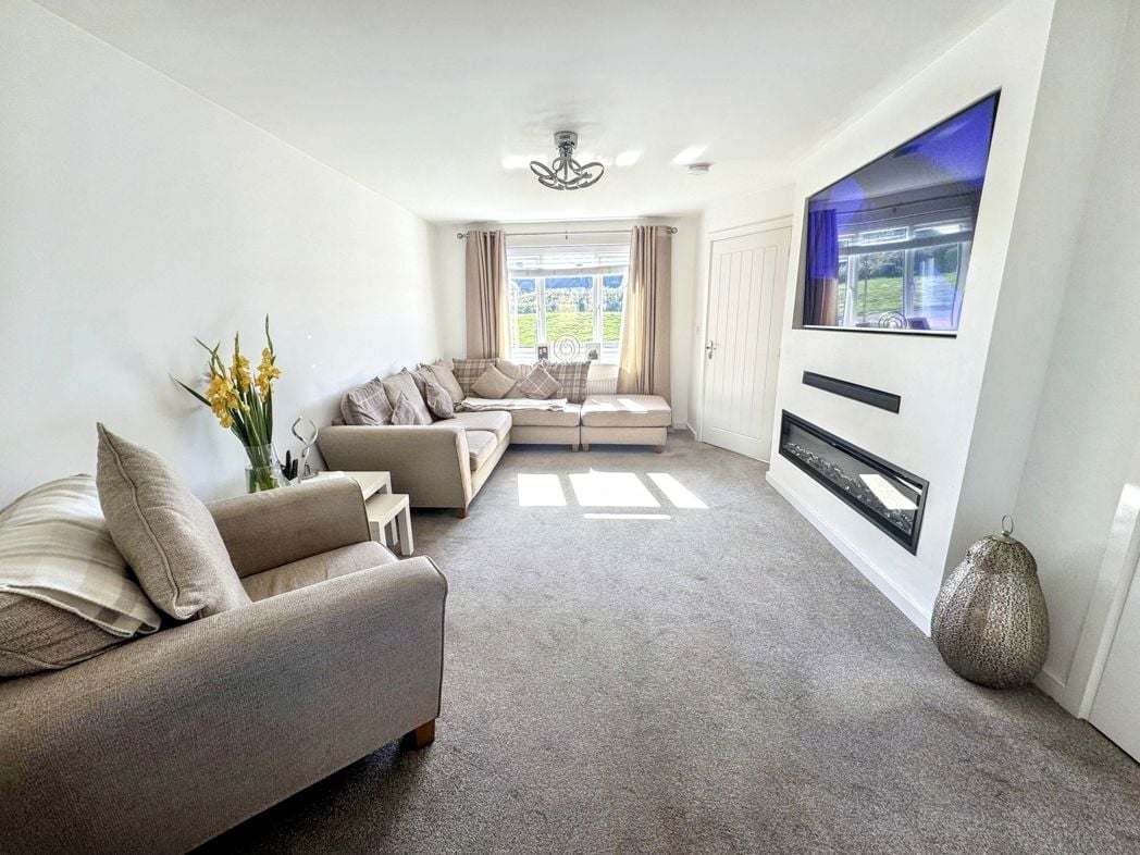 Property image 2 of 26