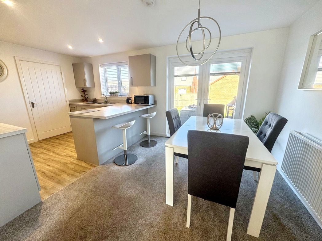 Property image 8 of 26