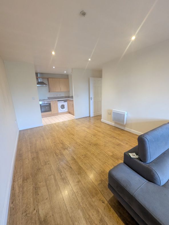 Property image 2 of 22