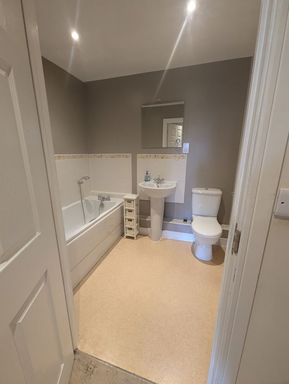 Property image 6 of 22