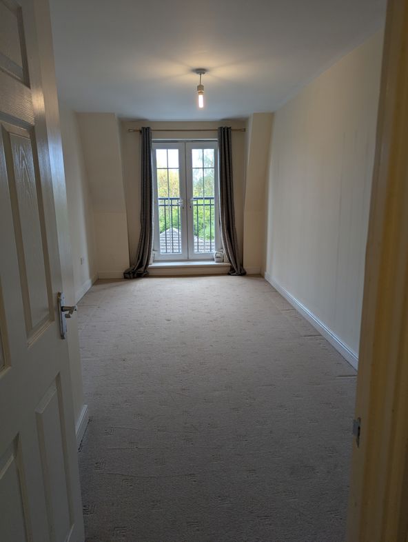 Property image 13 of 22