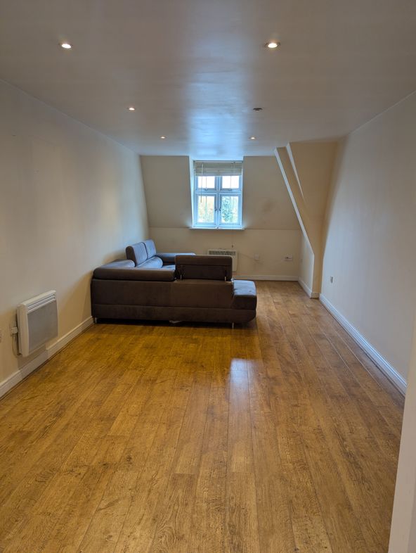 Property image 3 of 22