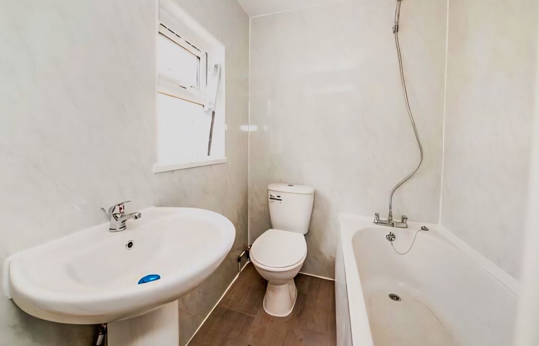 Property image 4 of 6