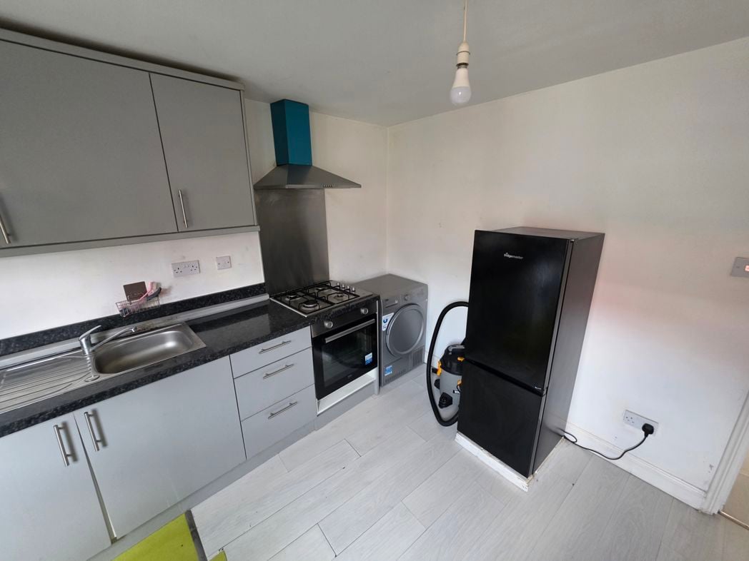 Property image 4 of 9