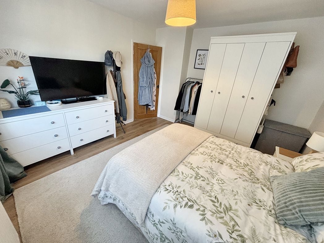 Property image 8 of 14