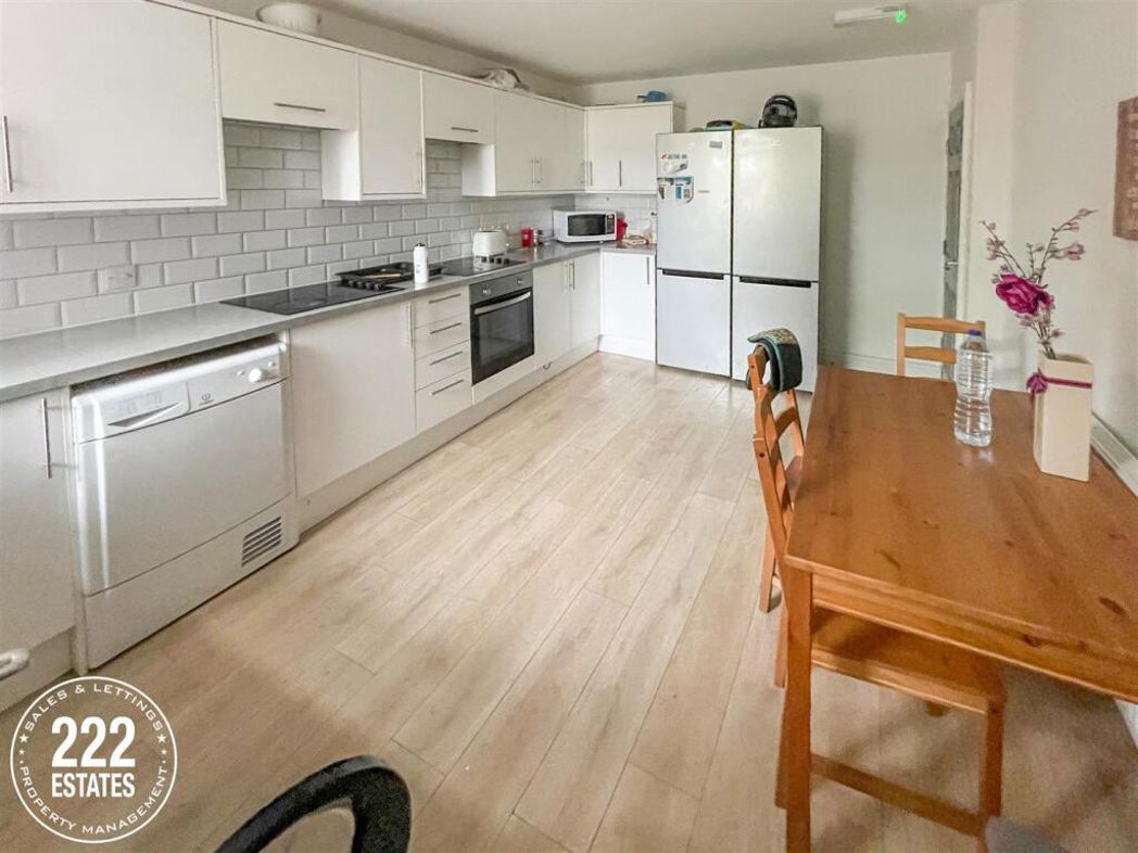 Property image 3 of 10