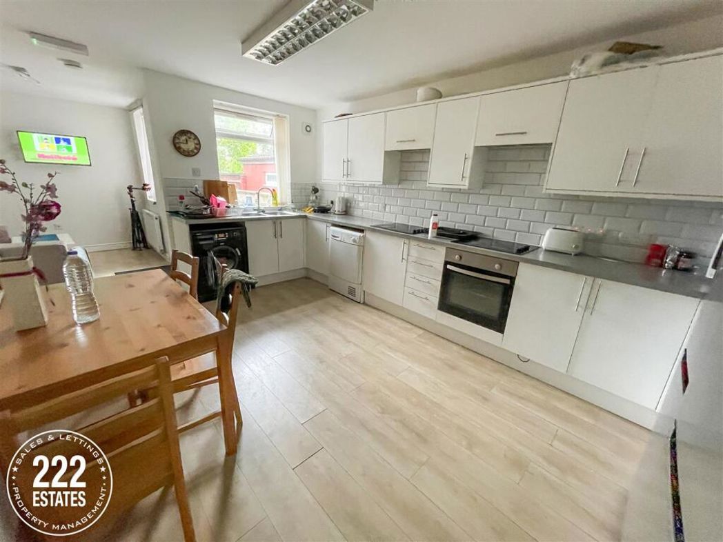 Property image 2 of 10