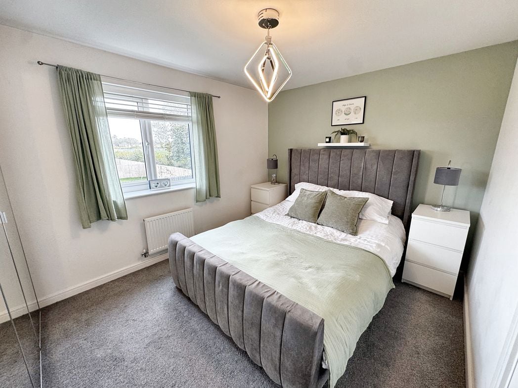 Property image 7 of 12